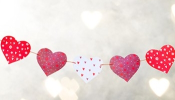 Guirlande de fanions en forme de cœur : la décoration idéale pour la Saint-Valentin